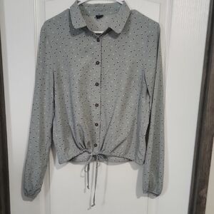 Light Gray Tie-Hem Button-Down Shirt - Women
